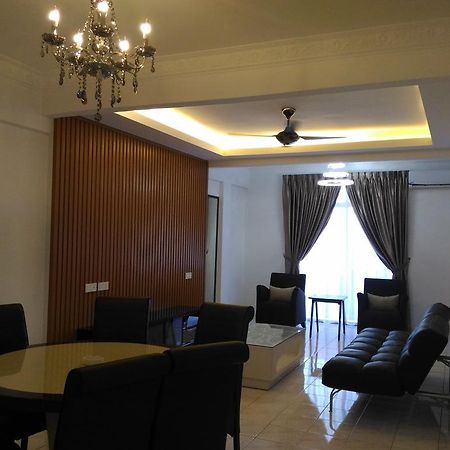 Midcity Service Suite Malacca Bagian luar foto