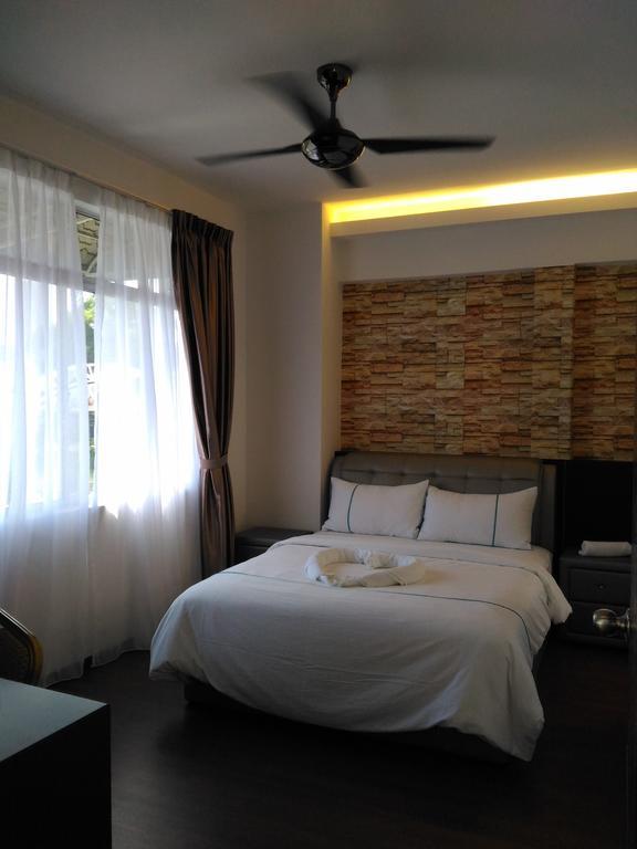 Midcity Service Suite Malacca Bagian luar foto