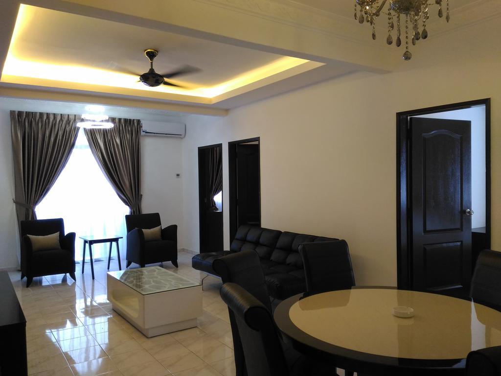 Midcity Service Suite Malacca Bagian luar foto