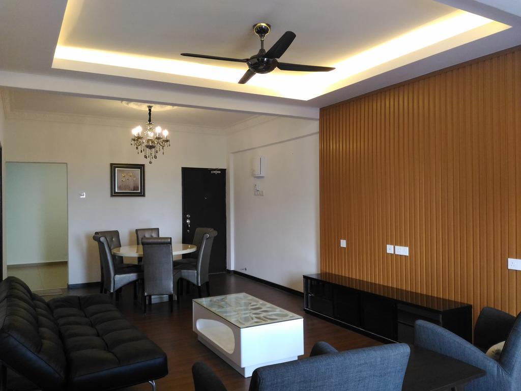 Midcity Service Suite Malacca Bagian luar foto