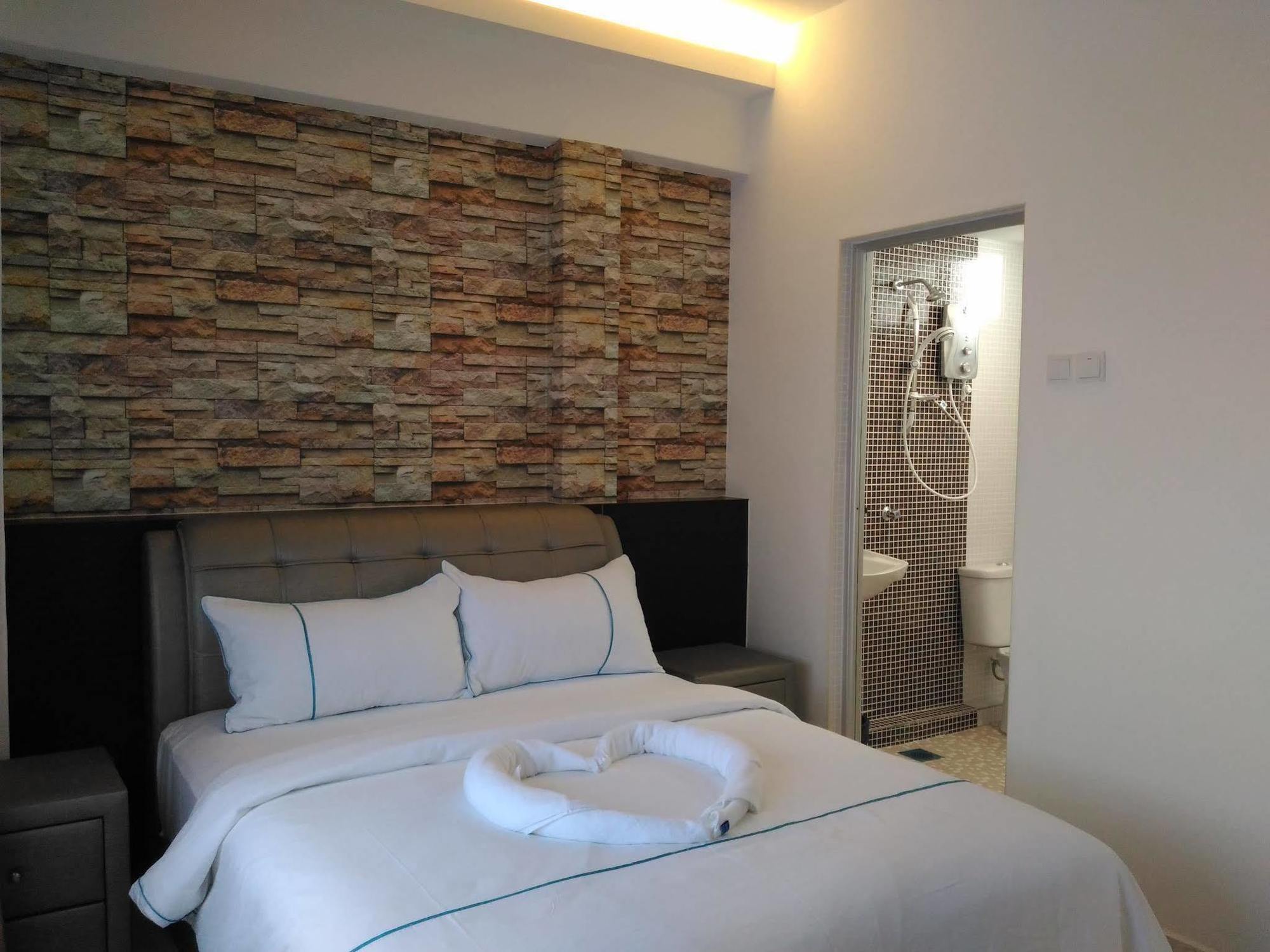 Midcity Service Suite Malacca Bagian luar foto